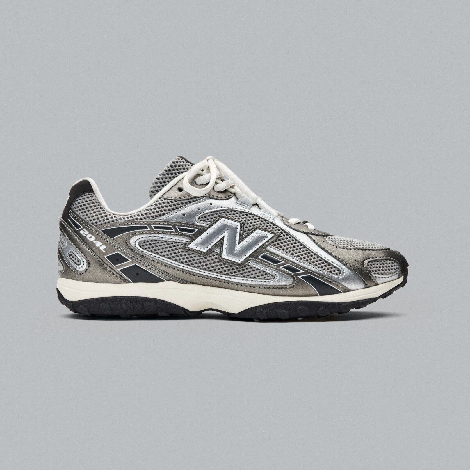 A grey 204L on a grey background